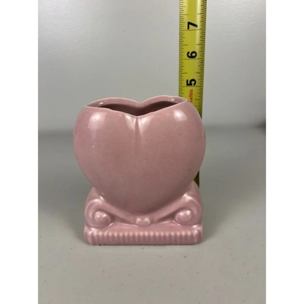 Vintage Pink Ceramic Heart Shaped‎ Vase Scrolled Pedestal Base Mid Century Style